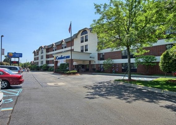 Hotel Comfort Inn Near Greenfield Village  | Dearborn | Michigan | United States 2