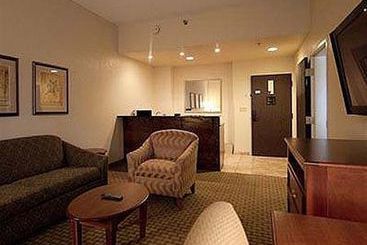 Hotel Baymont Inn & Suites Gainesville  | Alexandria | Louisiana | United States 11