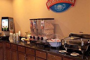 Hotel Baymont Inn & Suites Gainesville  | Alexandria | Louisiana | United States 8