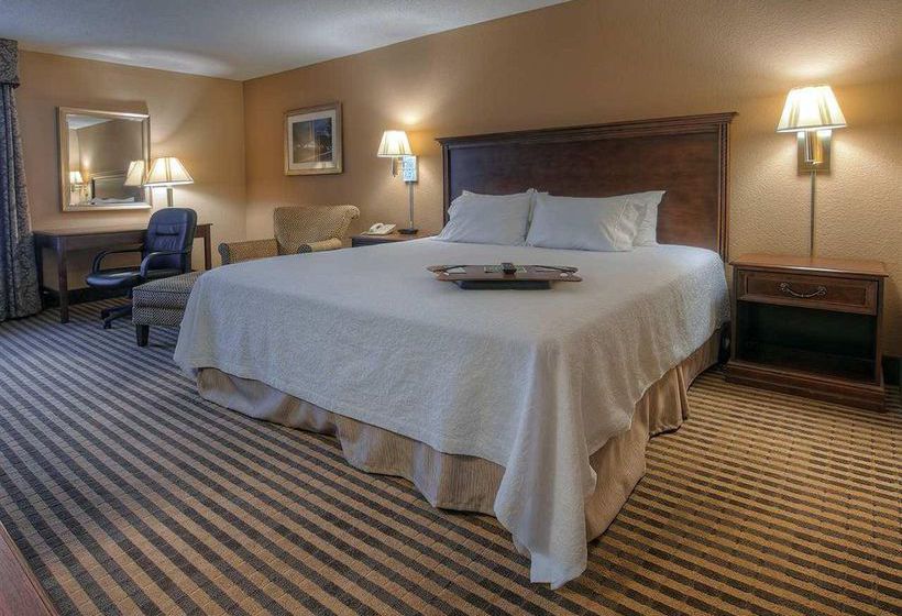 Hotel Hampton Inn Bristol  | Bristol | Tennessee | United States 11