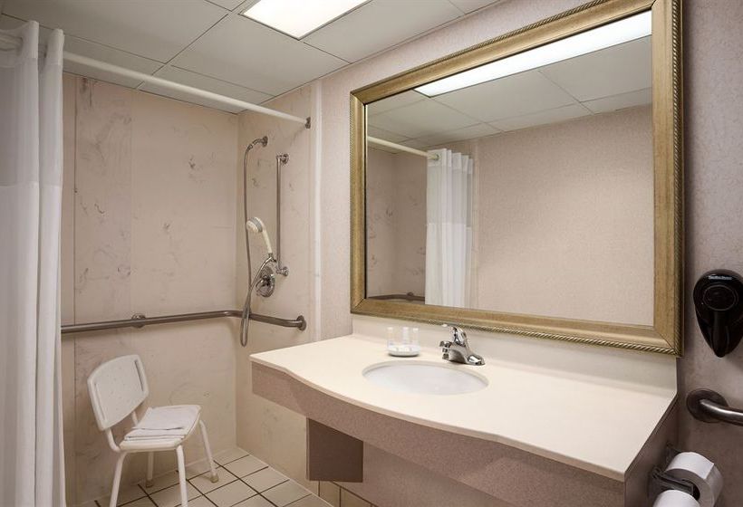 Hotel Baymont Inn & Suites Hays  | Hays | Kansas | United States 3