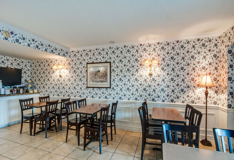 Hotel Quality Inn Tanglewood  | Roanoke | Virginia | United States 2