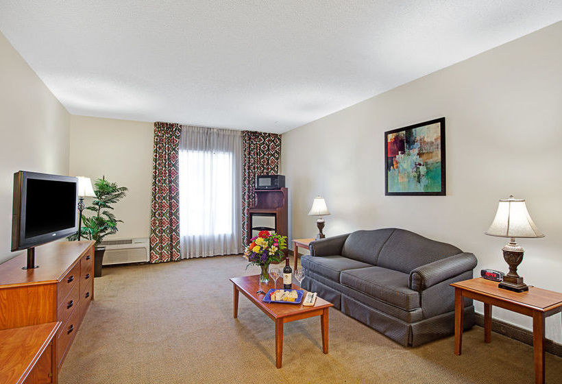 Hotel Baymont Inn & Suites Houston- Sam Houston Parkway  | Houston | Texas | United States 13