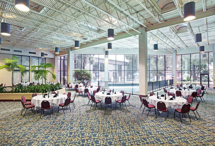 Hotel Baymont Inn & Suites Houston- Sam Houston Parkway  | Houston | Texas | United States 2