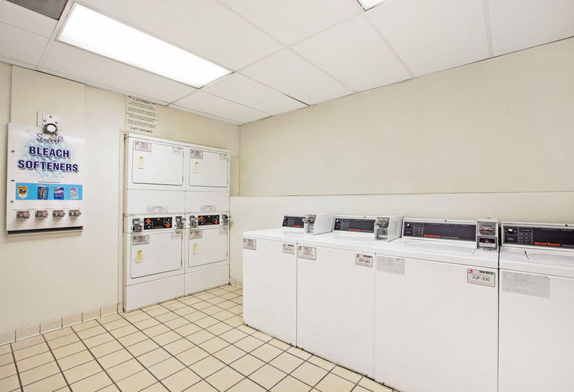 Hotel Baymont Inn & Suites Houston- Sam Houston Parkway  | Houston | Texas | United States 3