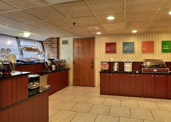 Hotel Hampton Inn Lansing  | Lansing | Michigan | United States 19