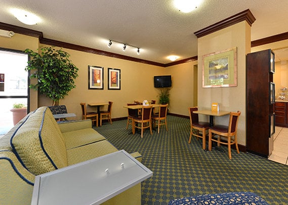 Hotel Hampton Inn Lynchburg  | Lynchburg | Virginia | United States 6
