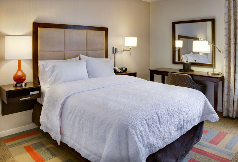Hotel Hampton Inn Harrisonburg - University  | Harrisonburg | Virginia | United States 8