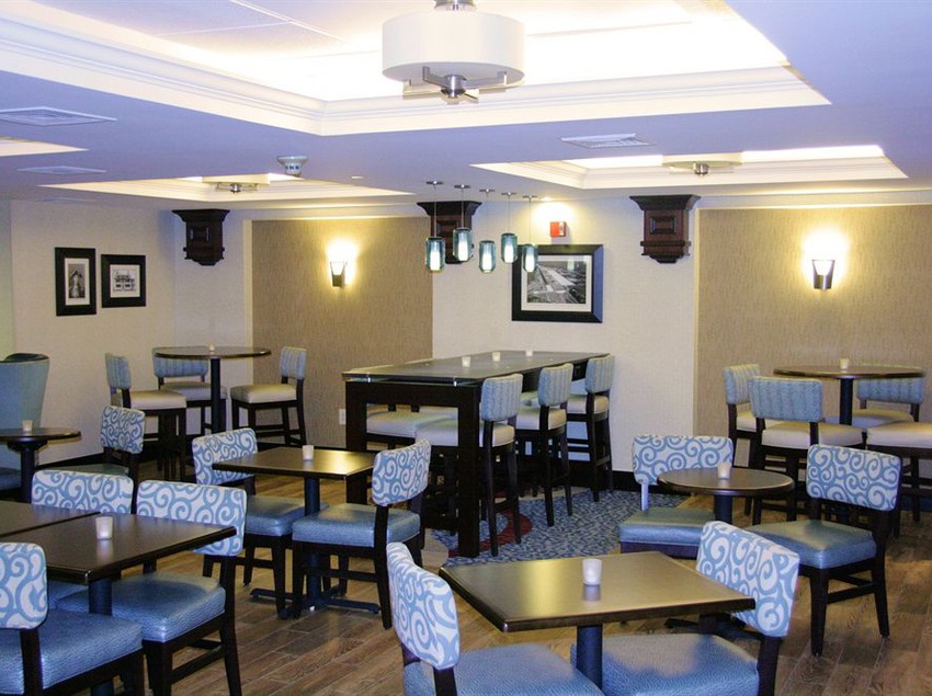 Hotel Hampton Inn Portsmouth  | Portsmouth | New Hampshire | United States 2