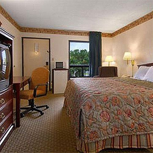 Hotel Value Inn & Suites Knoxville  | Knoxville | Tennessee | United States 4