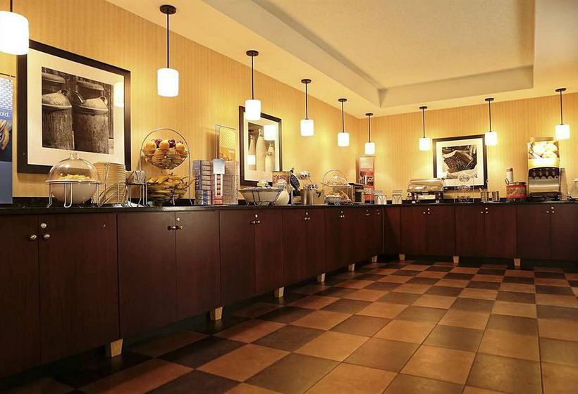 Hotel Hampton Inn Eau Claire  | Eau Claire | Wisconsin | United States 13