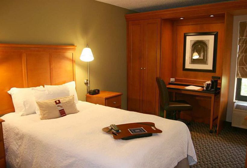 Hotel Hampton Inn Ann Arbor-South  | Ann Arbor | Michigan | United States 13