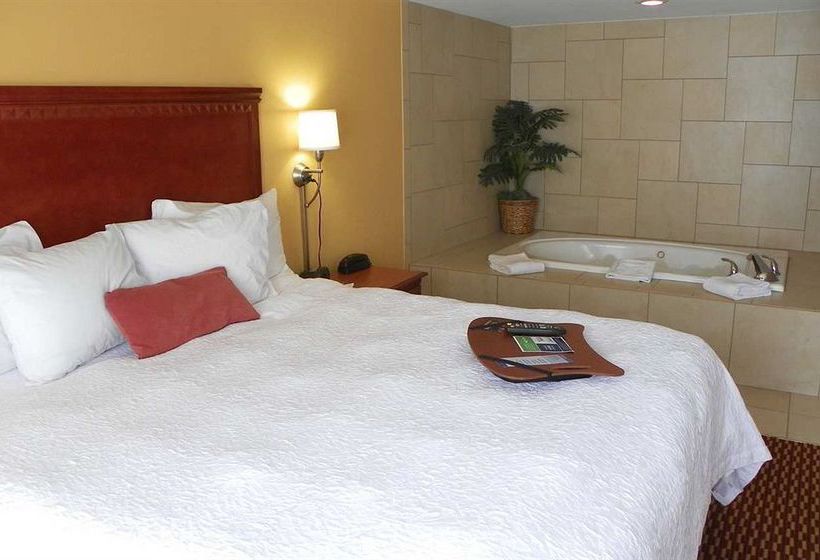Hotel Hampton Inn Charleston-Southridge  | Charleston | West Virginia | United States 16
