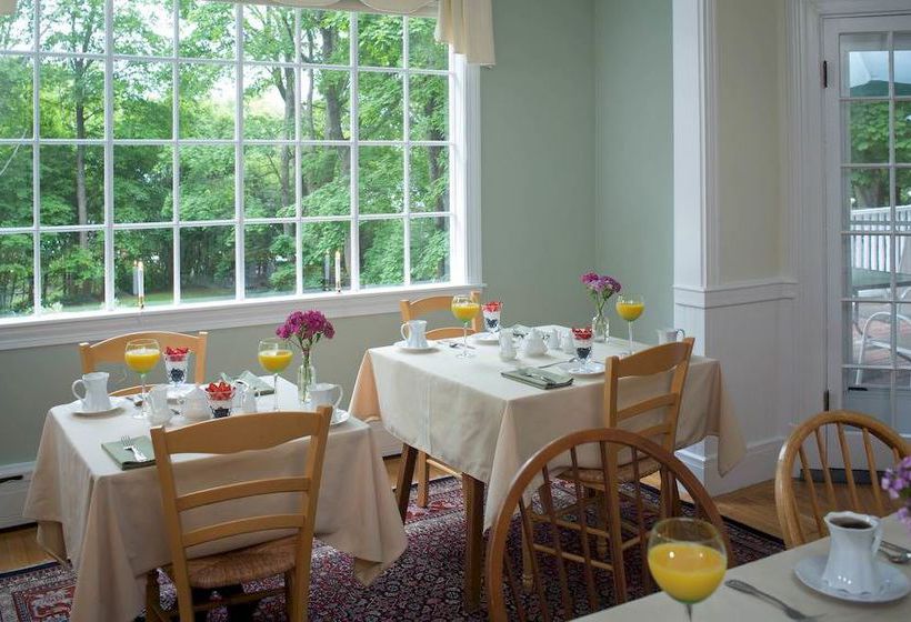Hotel Hawthorn Inn  | Camden | Maine | United States 4