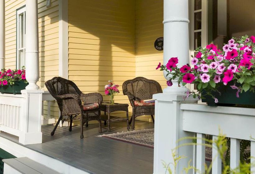 Hotel Hawthorn Inn  | Camden | Maine | United States 5