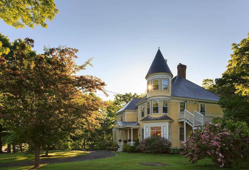Hotel Hawthorn Inn  | Camden | Maine | United States 6