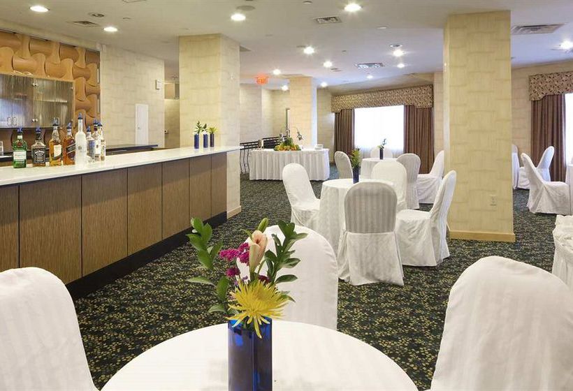 DoubleTree by Hilton Hotel Fort Lee George Washington Bridge  | Fort Lee | New Jersey | United States 15