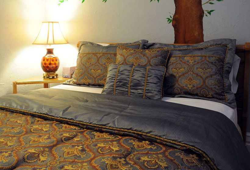 Holiday Chalet A Victorian Hotel  | Denver | Colorado | United States 19