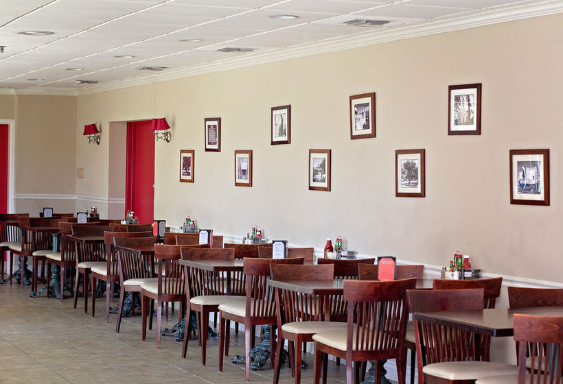 Hotel Ramada Conference Center New Iberia