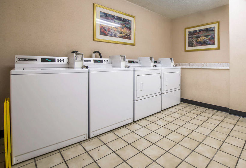 Hotel Clarion Inn  | Pueblo | Colorado | United States 13