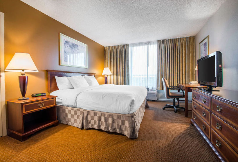 Hotel Clarion Inn  | Pueblo | Colorado | United States 17