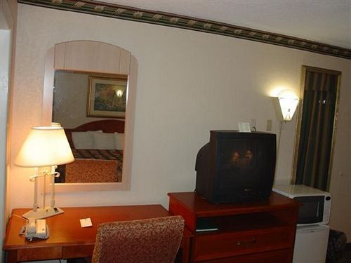 Hotel Garden  | Anderson | Indiana | United States 10