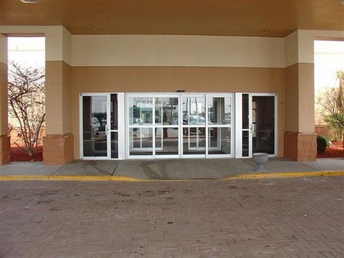 Hotel Garden  | Anderson | Indiana | United States 2