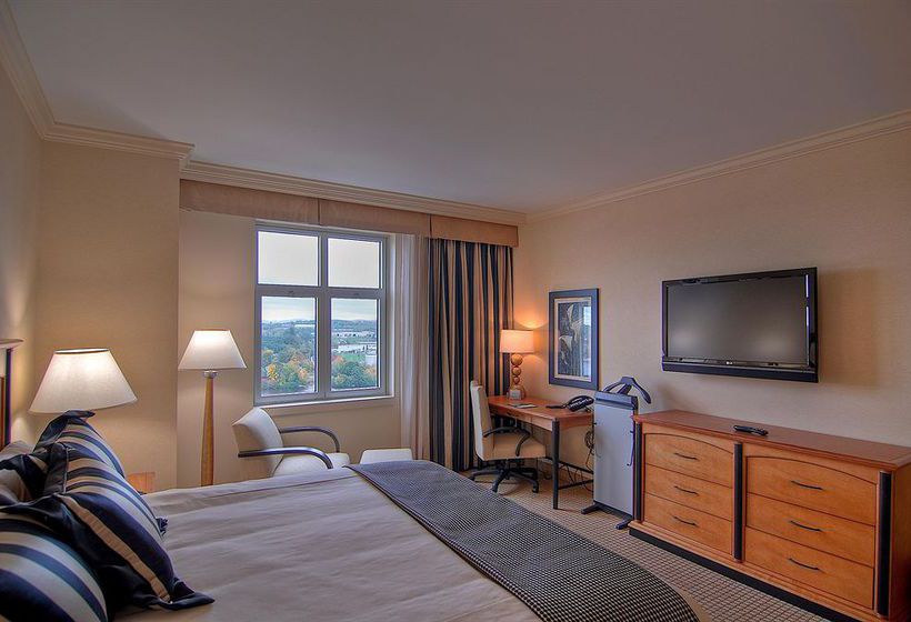 Hollywood Casino Hotel & Raceway   | Bangor | Maine | United States 10