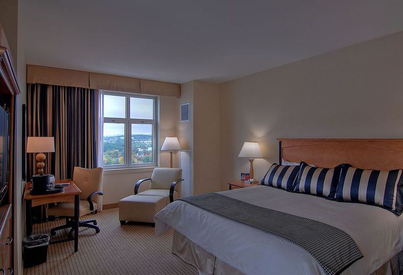 Hollywood Casino Hotel & Raceway   | Bangor | Maine | United States 5