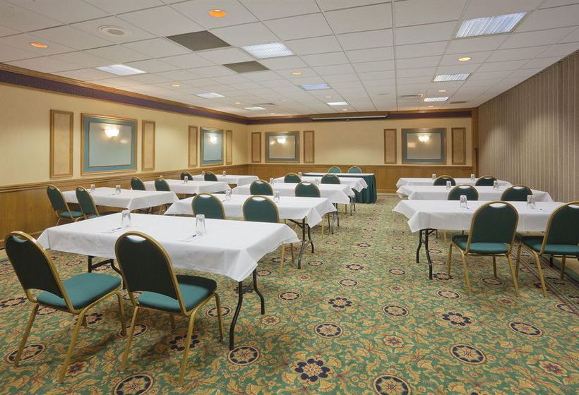 Hotel Holiday Inn Express Perrysburg (I-75)  | Perrysburg | Ohio | United States 16