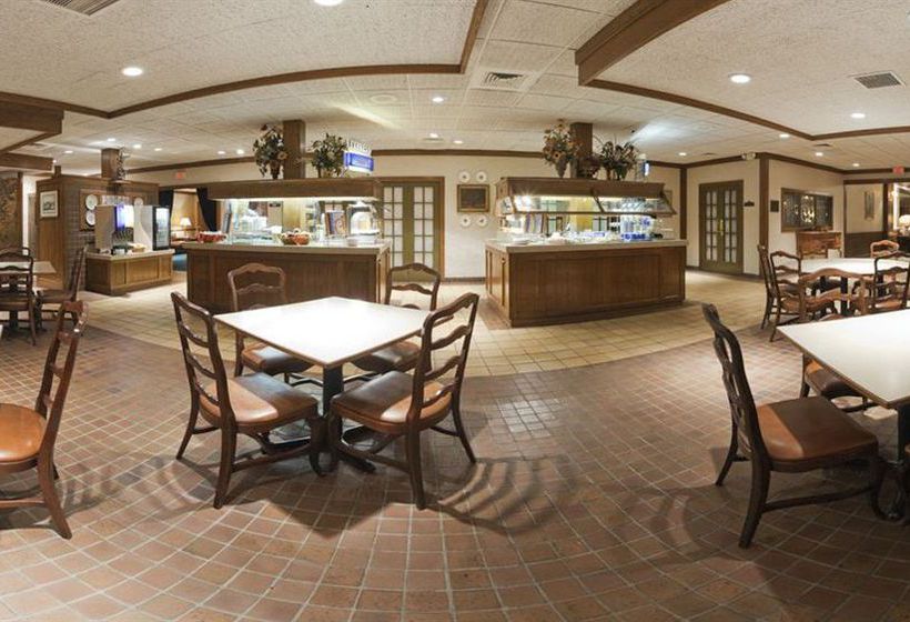 Hotel Holiday Inn Express Perrysburg (I-75)  | Perrysburg | Ohio | United States 17