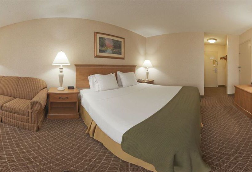 Hotel Holiday Inn Express Perrysburg (I-75)  | Perrysburg | Ohio | United States 20
