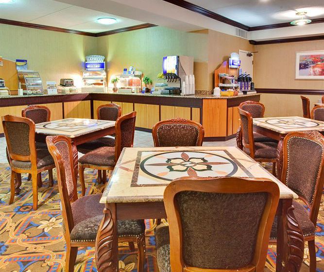 Hotel Holiday Inn Express Flint-Campus Area  | Flint | Michigan | United States 11