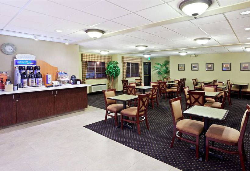 Hotel Holiday Inn Express Portland Airport  | Portland | Oregon | United States 1