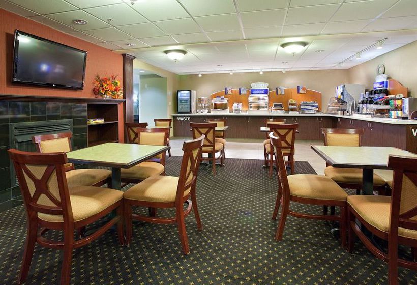 Hotel Holiday Inn Express Portland Airport  | Portland | Oregon | United States 18