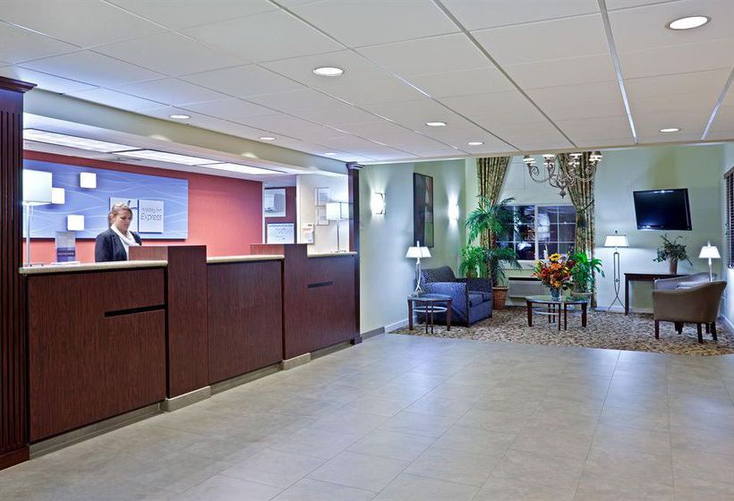 Hotel Holiday Inn Express Portland Airport  | Portland | Oregon | United States 9