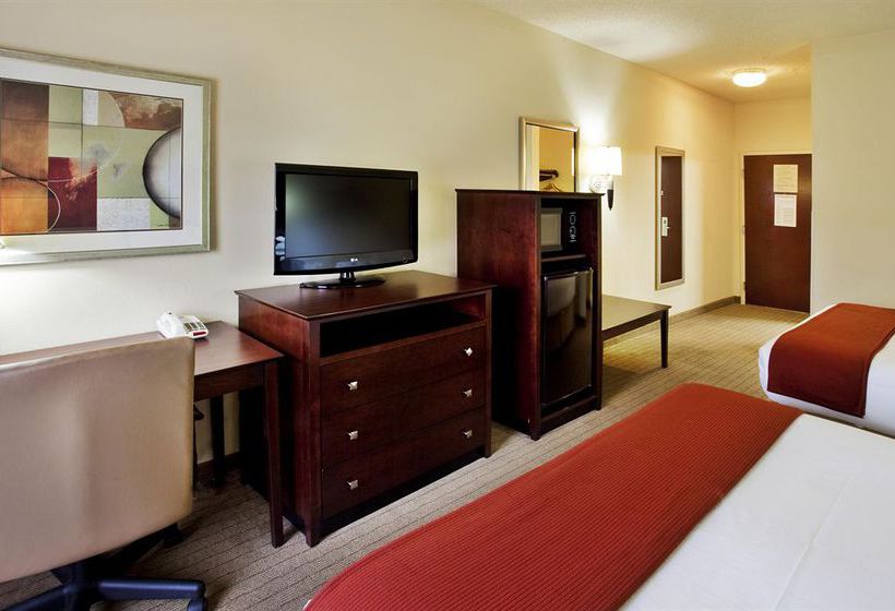 Hotel Holiday Inn Express Calhoun  | Calhoun | Georgia | United States 19