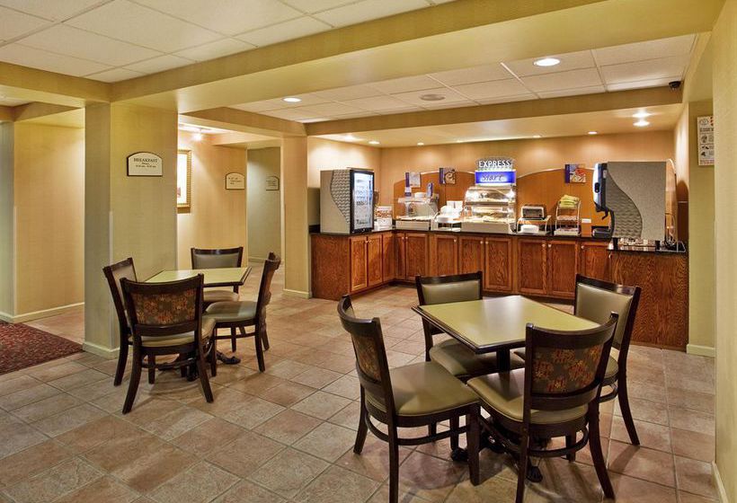 Hotel Holiday Inn Express Calhoun  | Calhoun | Georgia | United States 7