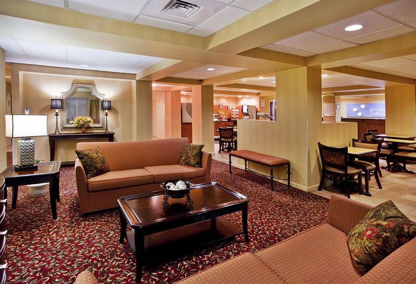 Hotel Holiday Inn Express Calhoun  | Calhoun | Georgia | United States 8