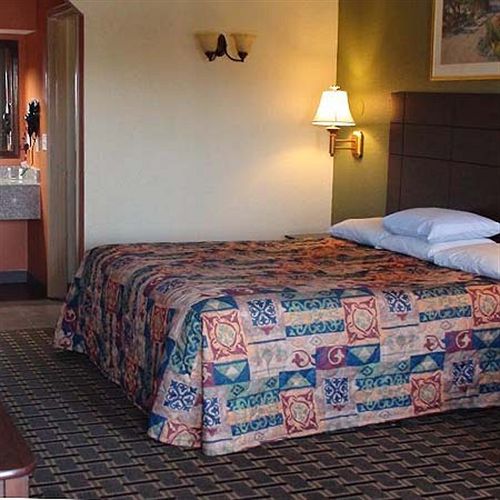 Hotel Super 8 Tomball  | Tomball | Texas | United States 1