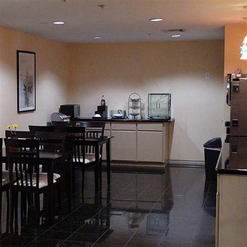 Hotel Super 8 Tomball  | Tomball | Texas | United States 2