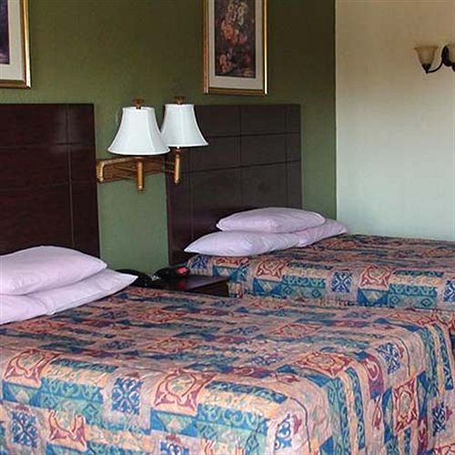 Hotel Super 8 Tomball  | Tomball | Texas | United States 6