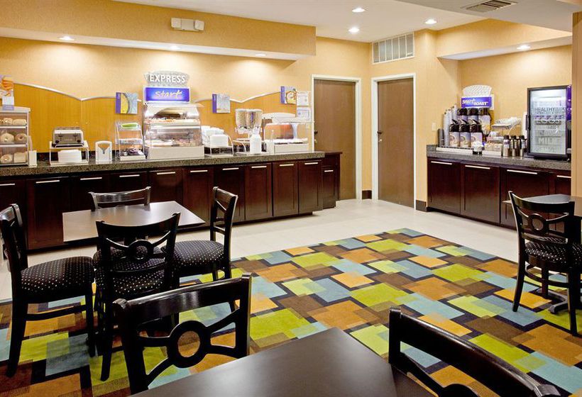 Hotel Holiday Inn Express Arlington (I-20 Parks Mall)  | Arlington | Texas | United States 2