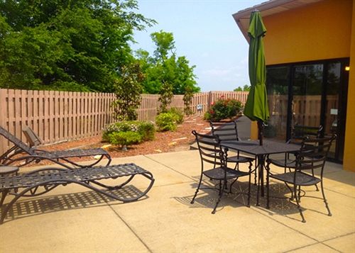 Hotel Comfort Inn & Suites Benton  | Benton | Kentucky | United States 15