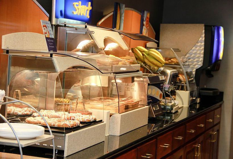 Hotel Holiday Inn Express Colorado Springs (Airport)  | Colorado Springs | Colorado | United States 12