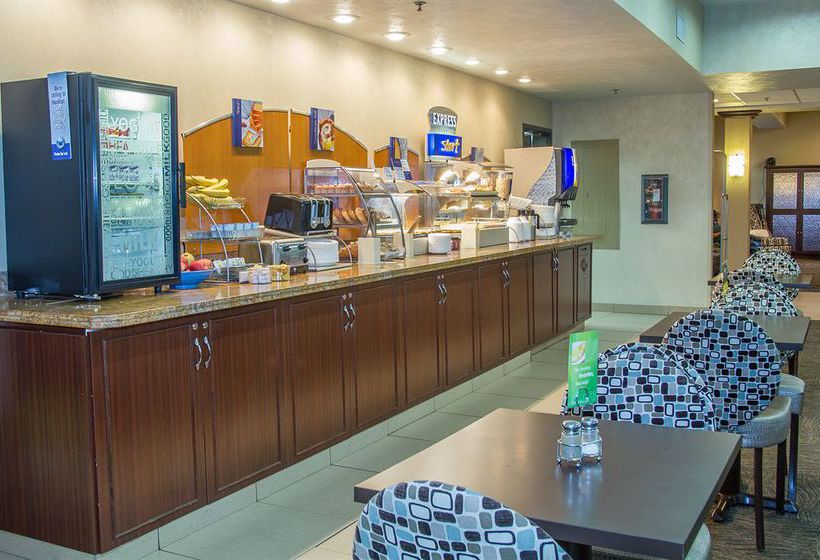 Hotel Holiday Inn Express Wenatchee  | Wenatchee | Washington | United States 3