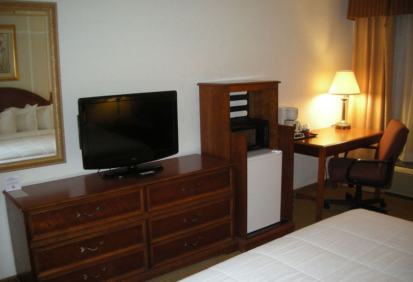 Hotel Holiday Inn Express Evansville-north (i-64 & us 41)  | Evansville | Indiana | United States 9