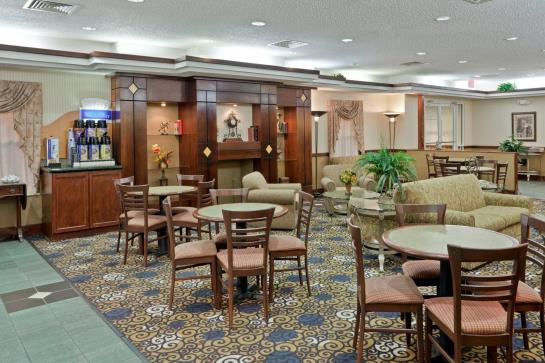 Hotel Holiday Inn Express Dodge City  | Dodge City | Kansas | Estados Unidos 14