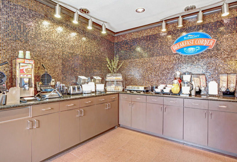 Hotel Baymont Inn & Suites Dallas Love Field  | Dallas | Texas | United States 1