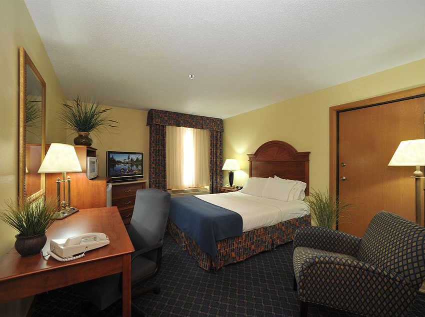 Hotel Holiday Inn Express Bemidji 	  | Bemidji | Minnesota | United States 8